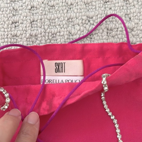 NWOT Skrt Fiorella Pouch - Picture 2 of 6